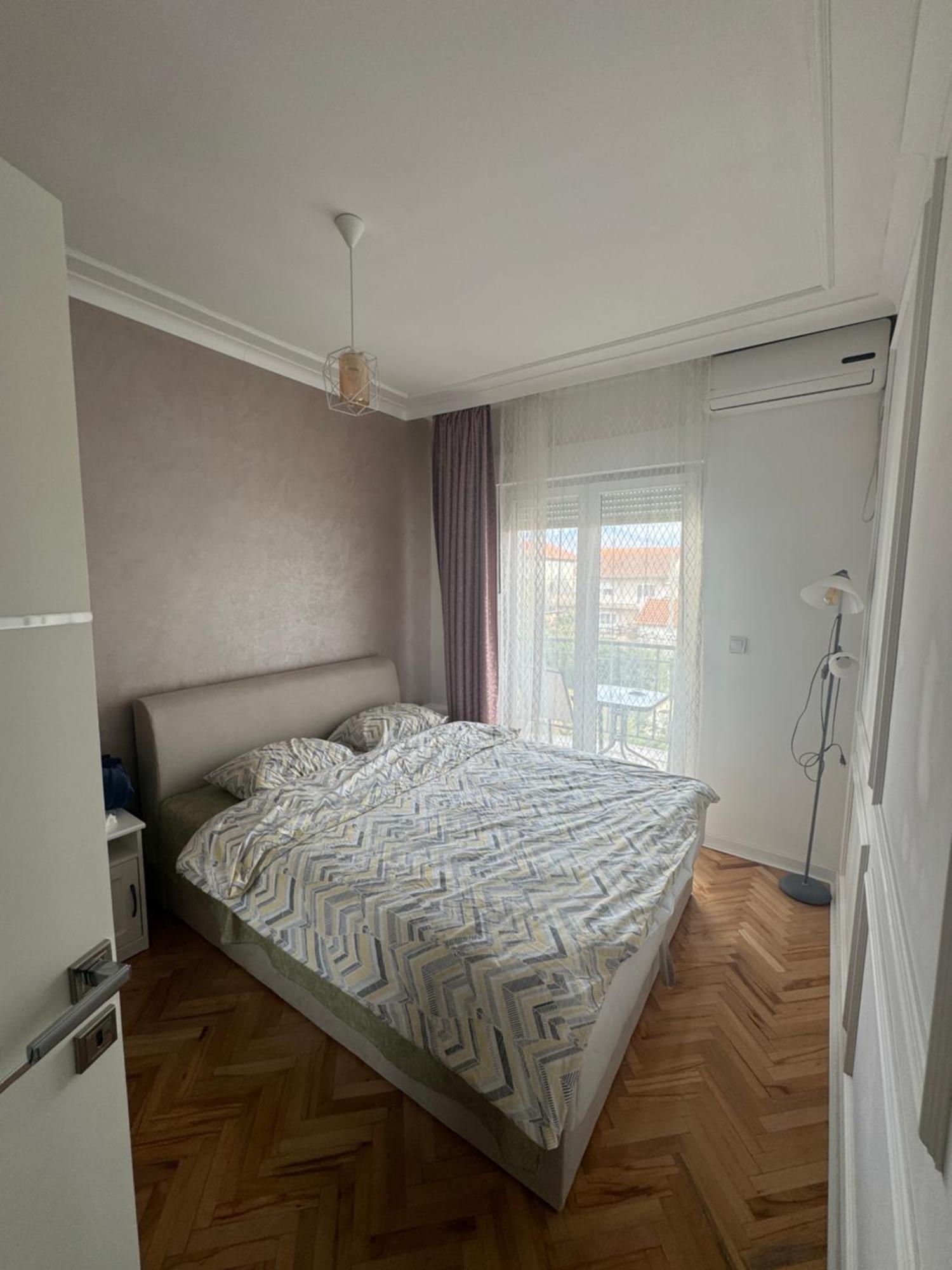 Long Royal Lägenhet Podgorica Exteriör bild